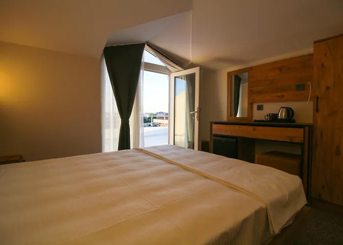 Kaya Hotel Saw